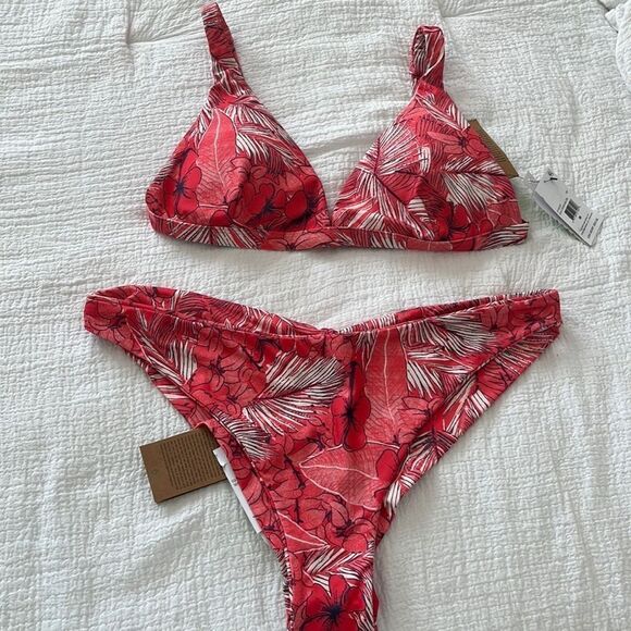 NWT Volcom Women's Sea U Soon Vneck Two Piece Bikini - Picture 1 of 8